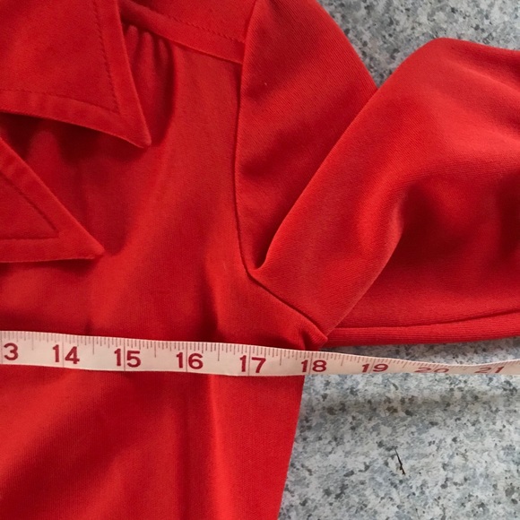 - Vintage 1970’s Act III bright red Blouse - Picture 5 of 9